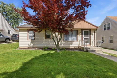 Photo of 3416 N 97th St, Milwaukee, WI 53222 (MLS # 1967211)