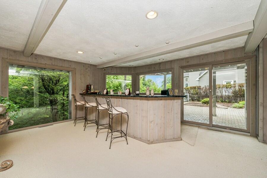 Fontana, Wisconsin 53125, United States, 4 Bedrooms Bedrooms, ,4 BathroomsBathrooms,Residential,Active,183885