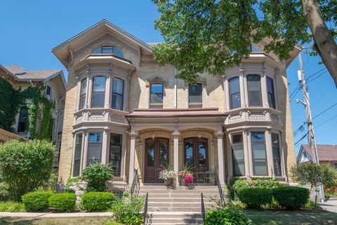 Photo of 912 E Pleasant St, Milwaukee, WI 53202 (MLS # 1971713)