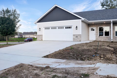 Photo of 509 Emerald Pt Pt, Kewaskum, WI 53040 (MLS # 1981995)