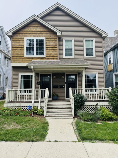 Photo of 1212 E Russell Ave, Milwaukee, WI 53207 (MLS # 1980265)
