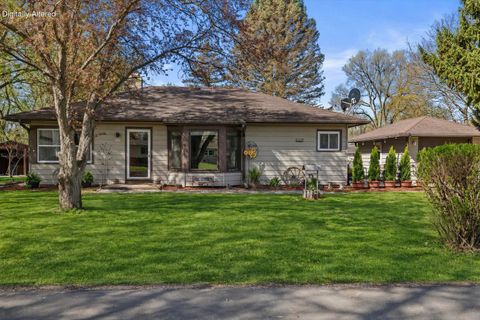 Photo of N6637 Juniper Rd, Sugar Creek, WI 53121 (MLS # 1959128)