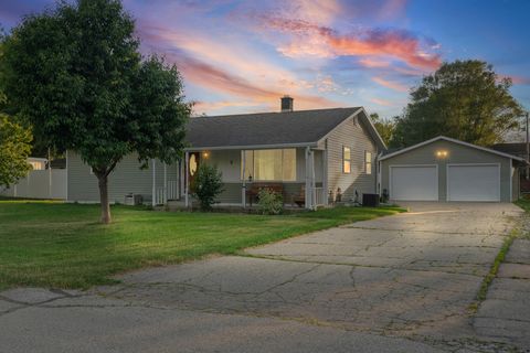 Photo of 2509 Western Ave, Campbell, WI 54603 (MLS # 1965057)