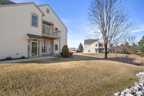 Photo of 8526 S Bedford Way, Oak Creek, WI 53154 (MLS # 1952479)