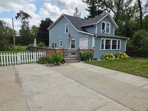 Photo of N2456 Mildred St, Walworth, WI 53115 (MLS # 1975290)