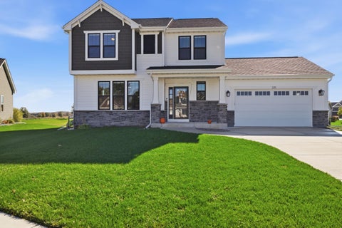 Photo of 225 Windridge Ct, Slinger, WI 53086 (MLS # 1985722)