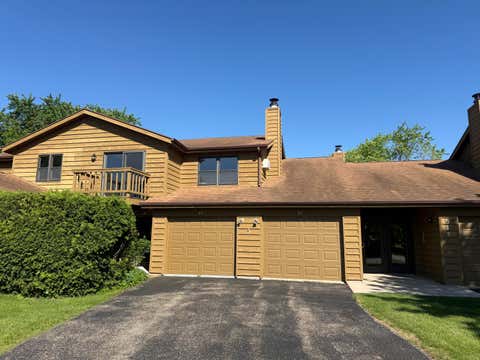 Photo of 975 Manor Dr, Neenah, WI 54956 (MLS # 1968111)