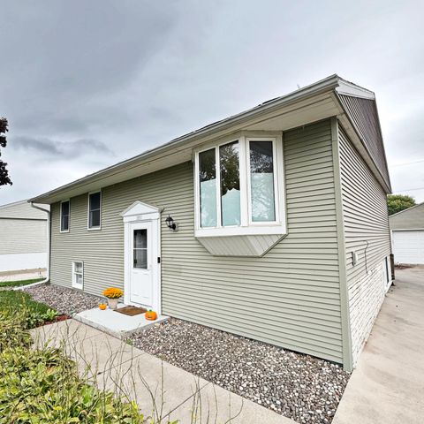 Photo of 2851 29th Ct S, La Crosse, WI 54601 (MLS # 1939657)
