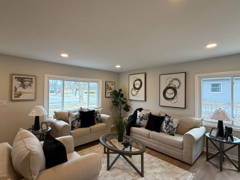 Photo of 5331 N 107th St, Milwaukee, WI 53225 (MLS # 1955614)