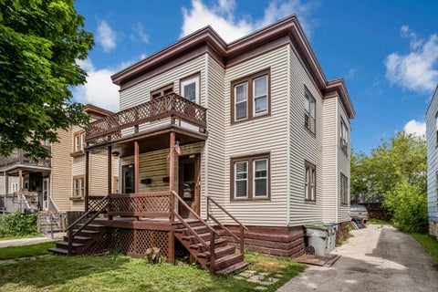 Photo of 3026 S Hanson Ave, Milwaukee, WI 53207 (MLS # 1972521)