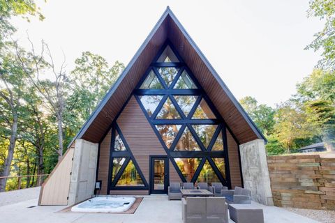 Photo of N1164 Forest Dr, Genoa City, WI 53128 (MLS # 1957589)