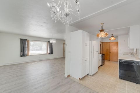 Photo of W169N8673 Sheridan Dr, Menomonee Falls, WI 53051 (MLS # 1948729)