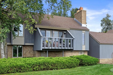 Photo of 1 Deepwood Ct, Wind Point, WI 53402 (MLS # 1979140)
