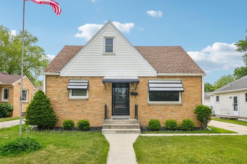 Photo of 3708 N 97th Pl, Milwaukee, WI 53222 (MLS # 1965351)