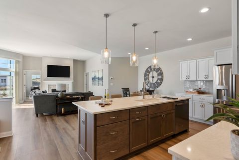 940 Mary Grace Ct, Grafton, WI 53024 - #: 1922357