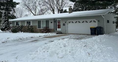 Photo of 115 Lawrence Ave, Tomah, WI 54660 (MLS # 1946940)