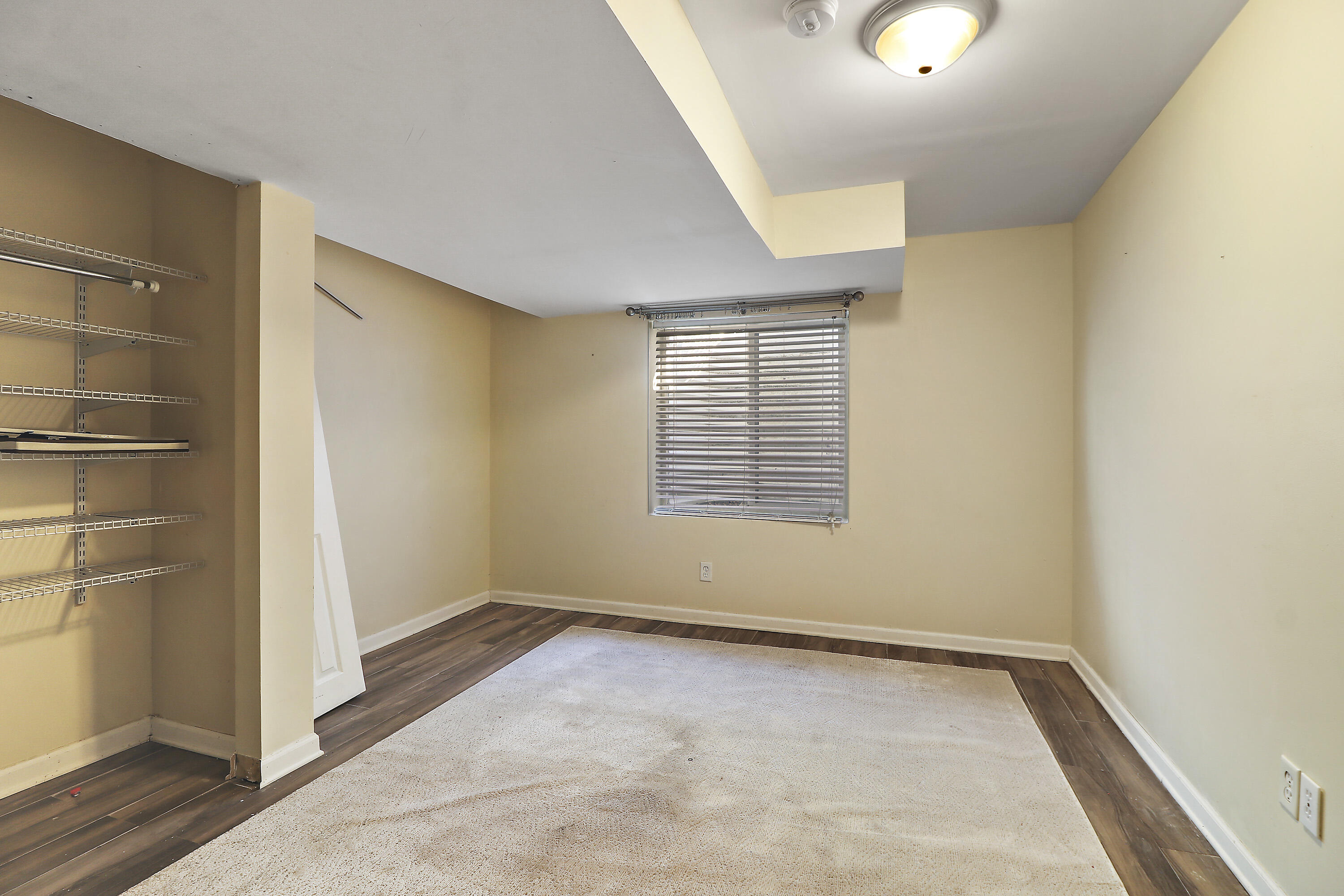 Kenosha, Wisconsin 53142, United States, 6 Bedrooms Bedrooms, ,5 BathroomsBathrooms,Residential,Active,27147