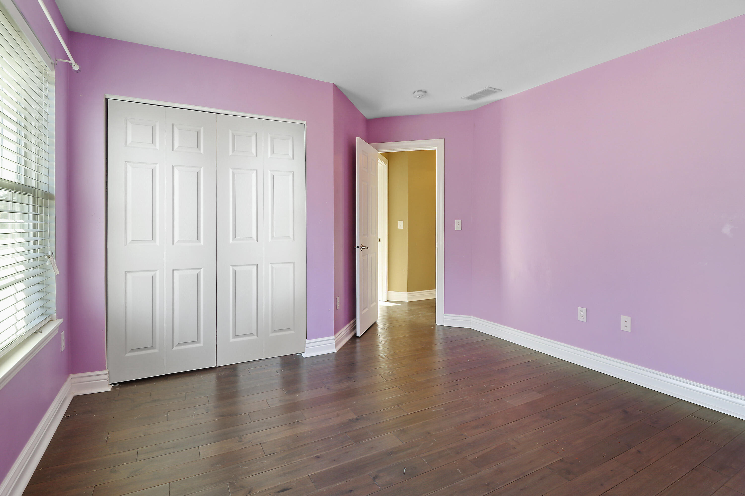 Kenosha, Wisconsin 53142, United States, 6 Bedrooms Bedrooms, ,5 BathroomsBathrooms,Residential,Active,27147