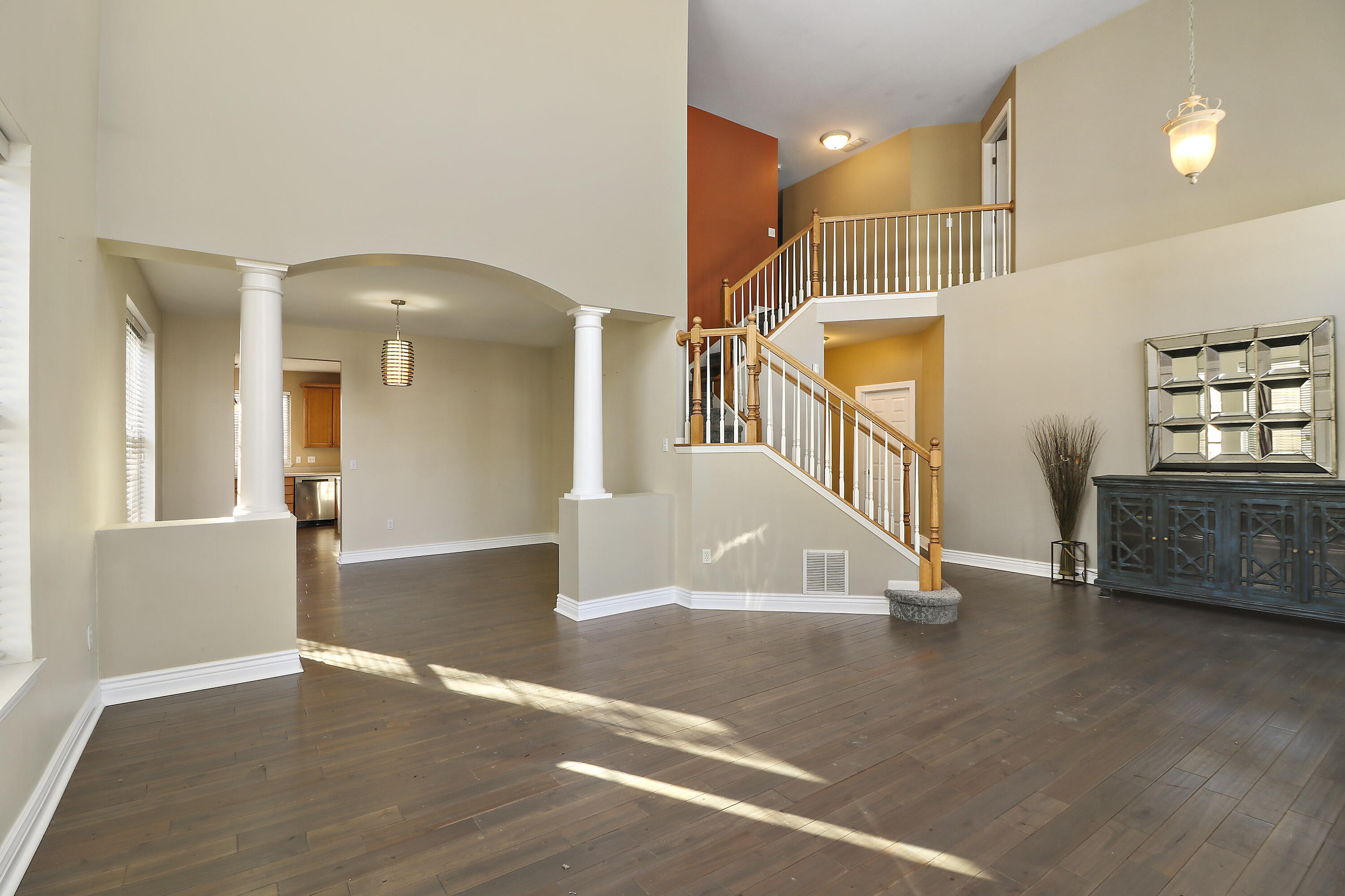 Kenosha, Wisconsin 53142, United States, 6 Bedrooms Bedrooms, ,5 BathroomsBathrooms,Residential,Active,27147