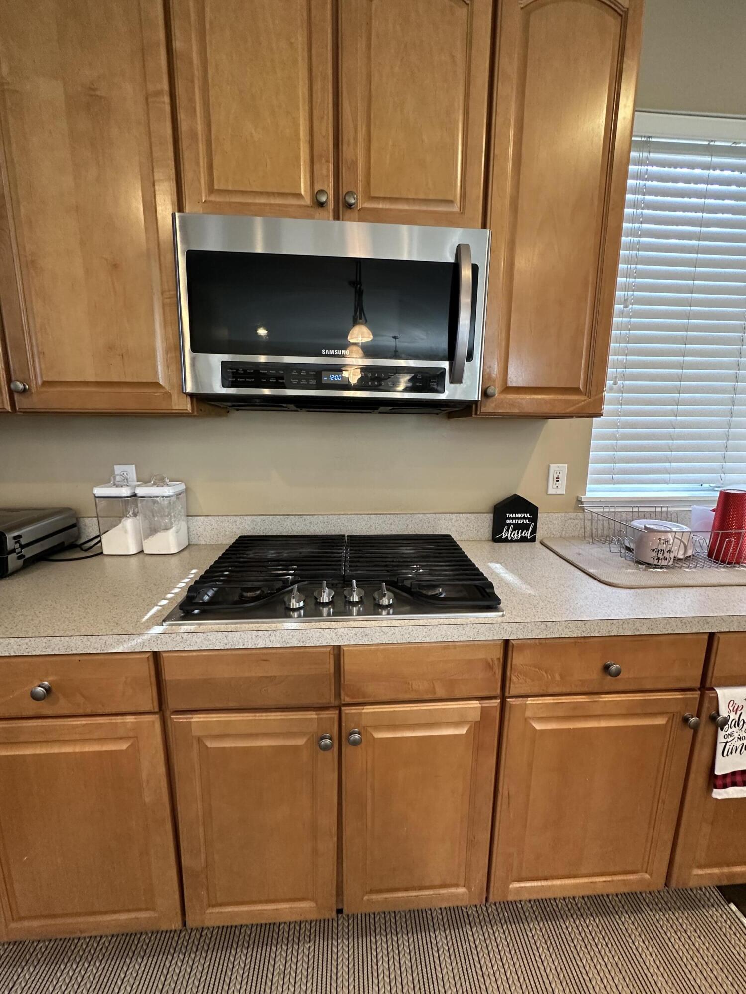 Kenosha, Wisconsin 53142, United States, 6 Bedrooms Bedrooms, ,5 BathroomsBathrooms,Residential,Active,27147