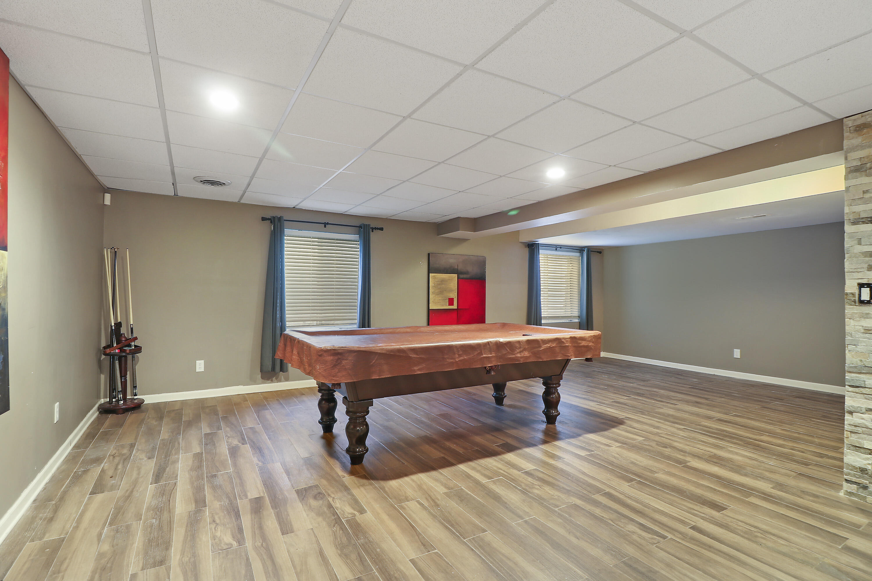 Kenosha, Wisconsin 53142, United States, 6 Bedrooms Bedrooms, ,5 BathroomsBathrooms,Residential,Active,27147