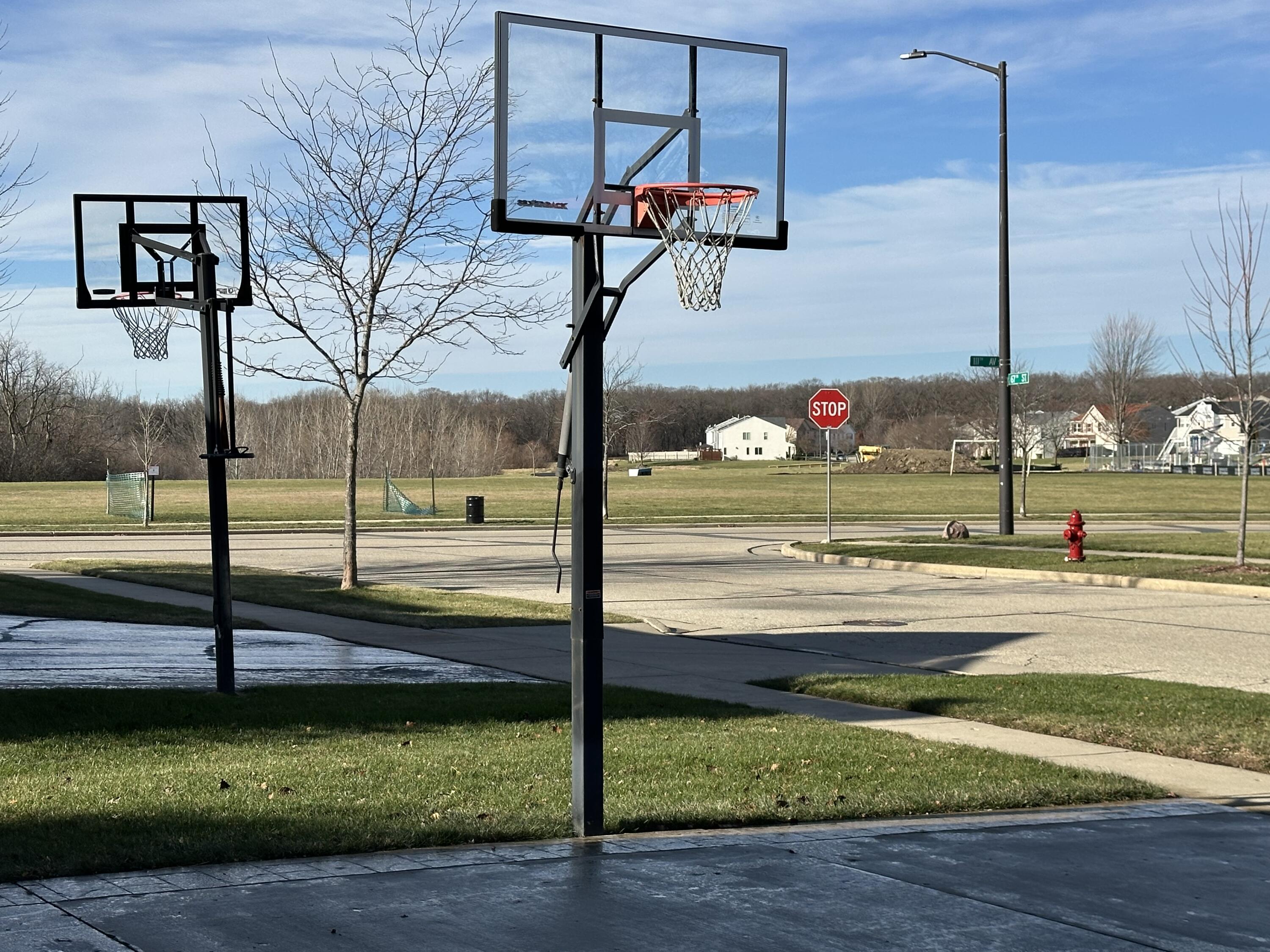 Kenosha, Wisconsin 53142, United States, 6 Bedrooms Bedrooms, ,5 BathroomsBathrooms,Residential,Active,27147