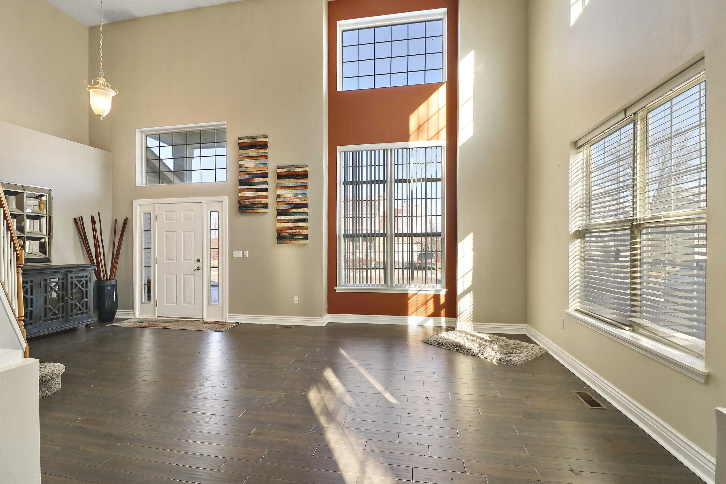 Kenosha, Wisconsin 53142, United States, 6 Bedrooms Bedrooms, ,5 BathroomsBathrooms,Residential,Active,27147