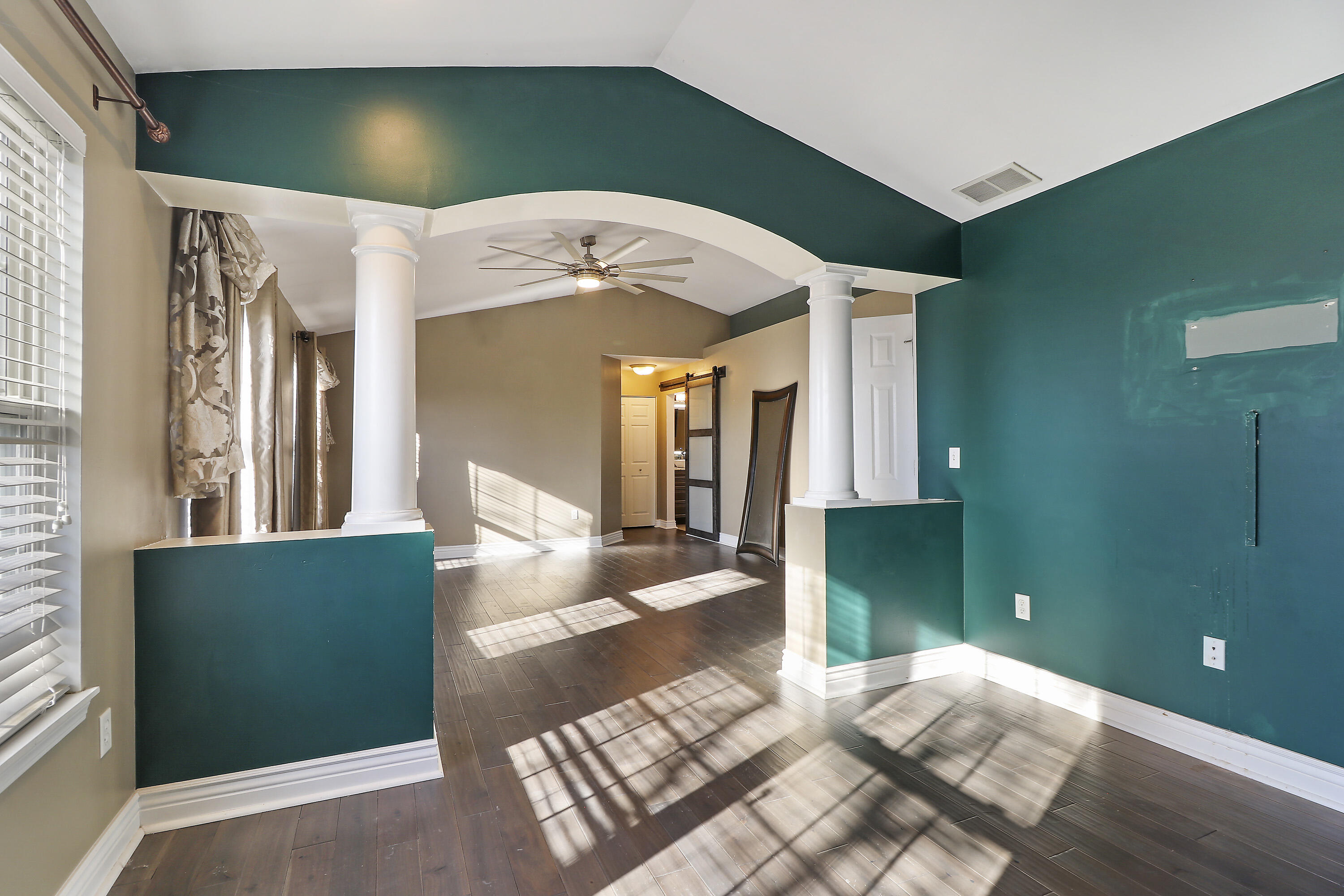 Kenosha, Wisconsin 53142, United States, 6 Bedrooms Bedrooms, ,5 BathroomsBathrooms,Residential,Active,27147