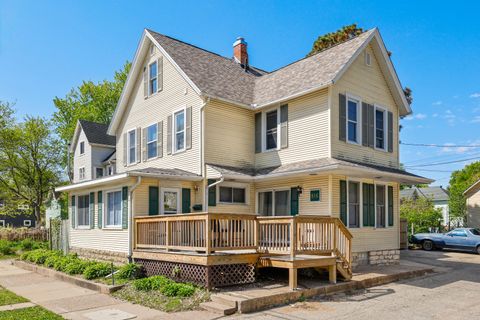 Photo of 814 16th St S, La Crosse, WI 54601 (MLS # 1962547)