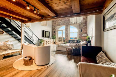 Photo of 191 N Broadway -, Milwaukee, WI 53202 (MLS # 1974701)