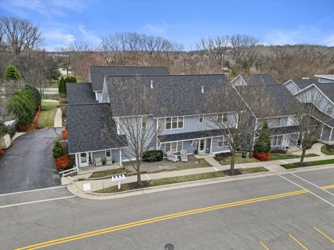 451 Mill St, Fontana, WI 53125 - MLS#: 1912415