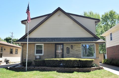 Photo of 2500 N 116th St, Wauwatosa, WI 53226 (MLS # 1962183)