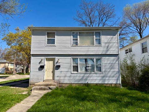 Photo of 6530 W Carmen Ave, Milwaukee, WI 53218 (MLS # 1981289)