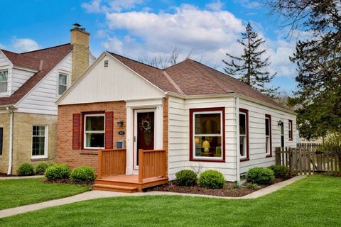 Photo of 2830 N 78th St, Milwaukee, WI 53222 (MLS # 1952803)