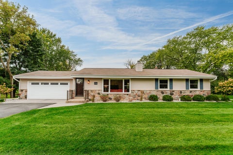 Photo of 3035 Pilgrim Rd, Brookfield, WI 53005 (MLS # 1982983)