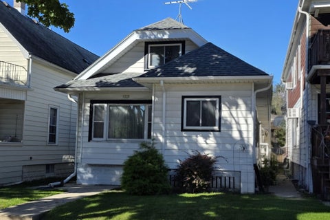 Photo of 1533 S 72nd St, West Allis, WI 53214 (MLS # 1983169)
