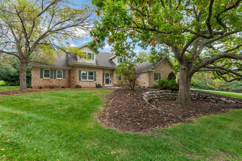 Photo of W312N4890 Chapel Ridge Rd, Merton, WI 53029 (MLS # 1939701)