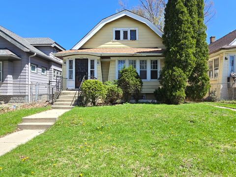 Photo of 3908 N 25th St, Milwaukee, WI 53206 (MLS # 1960307)