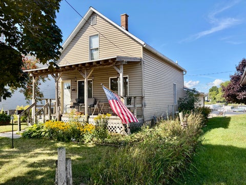 Photo of 2018 Jackson St, Two Rivers, WI 54241 (MLS # 1979538)