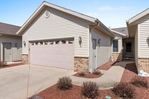 Photo of 2121 45th St, Two Rivers, WI 54241 (MLS # 1957351)