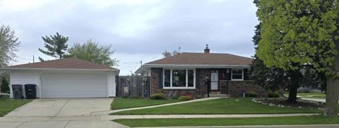 Photo of 2834 E Eaton Ln, Cudahy, WI 53110 (MLS # 1960418)