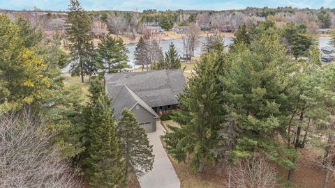 Photo of N200 W Cedar Springs Dr, Marion, WI 54960 (MLS # 1953583)