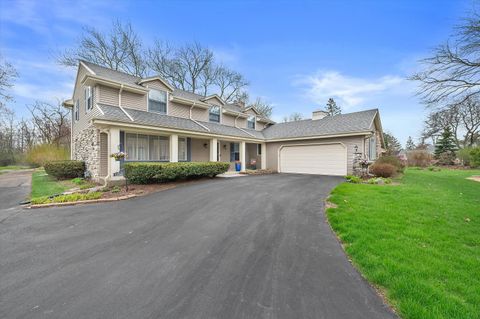 Photo of 12547 N Jonquil Ct, Mequon, WI 53092 (MLS # 1959964)
