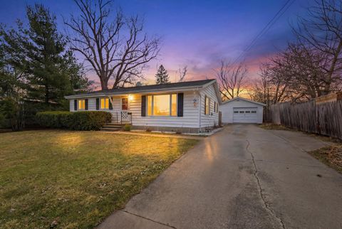 Photo of 315 Belleville St, Ripon, WI 54971 (MLS # 1955714)