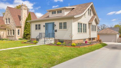 Photo of 212 Fond du Lac Ave, Sheboygan Falls, WI 53085 (MLS # 1963783)