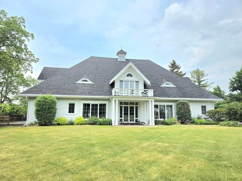 Photo of 711 Giddings Ave, Sheboygan Falls, WI 53085 (MLS # 1966560)