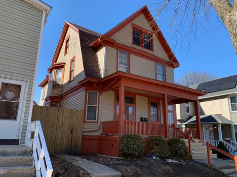 Photo of 743 S 25th St, Milwaukee, WI 53204 (MLS # 1953309)