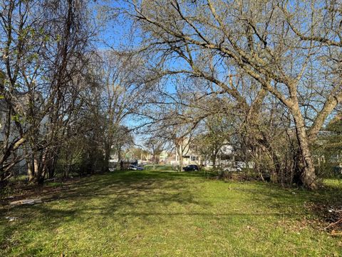 Photo of 2534 N 2nd St, Milwaukee, WI 53212 (MLS # 1960637)