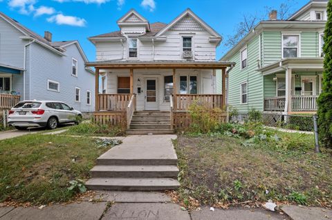Photo of 1532 Owen Ave, Racine, WI 53403 (MLS # 1941741)