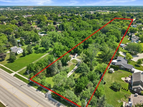 Photo of W156N7968 Pilgrim Rd, Menomonee Falls, WI 53051 (MLS # 1977279)